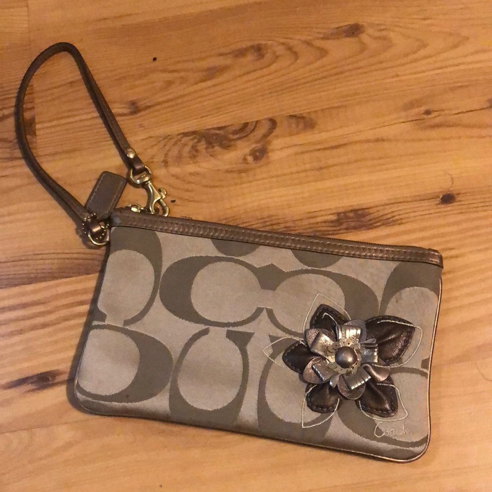 Wristlet